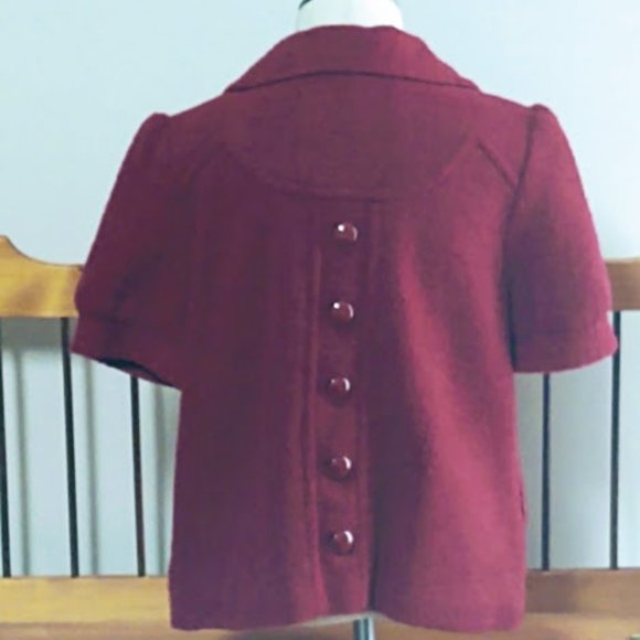 Women's Short Sleeve Blazer - Picture 2 of 2